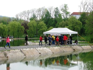 Prostředí městského koupaliště - lákadlo pro flaty